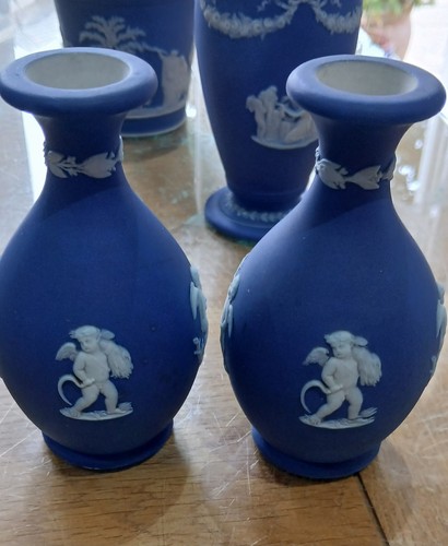 Wedgwood matched pair - matched,