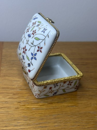 Vintagestyle porcelain trinket - vintagestyle,