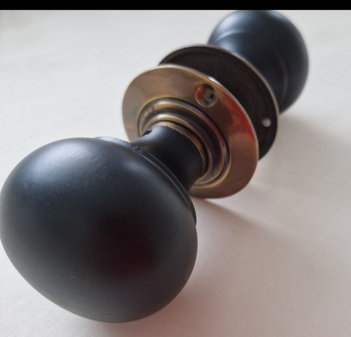 Door beehive knobs brass - door,
