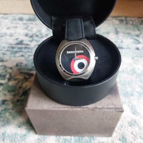 Lambretta black red - black,red, white