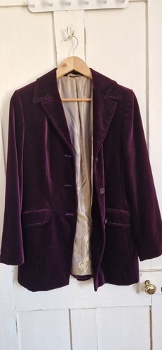 Beautiful deep maroon velvet - beautiful,