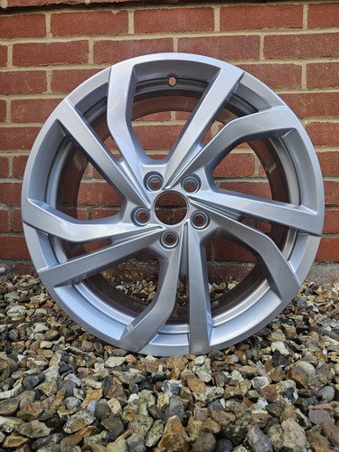 Volkswagen polo alloy - vw,