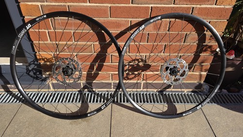 Swiss r470 700c - 700c, disc