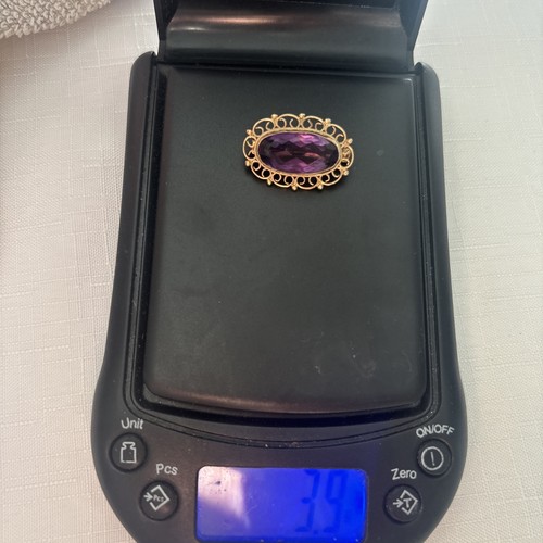 9ct gold amethyst brooch - 9ct,