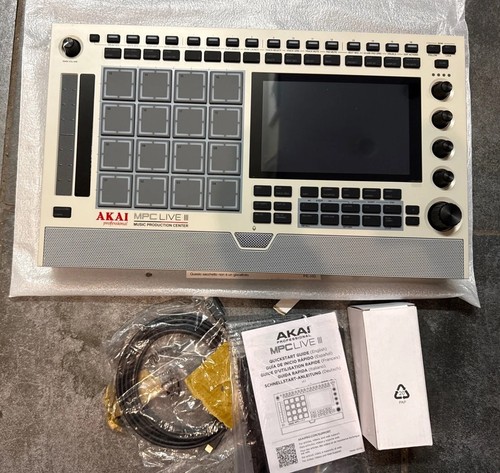 Akai professional mpc live - professional, 3