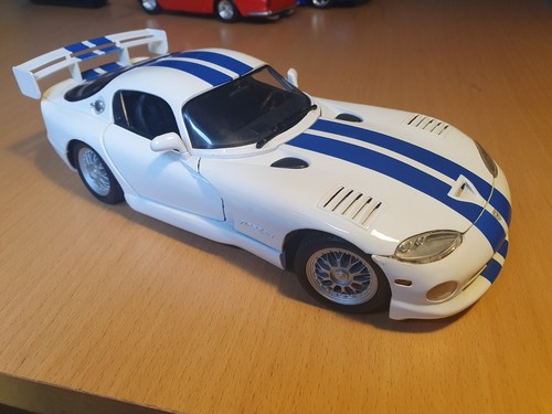 Maisto dodge viper - maisto,