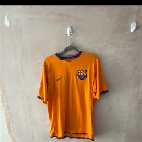 Barcelona 2006 away shirt - barcelona,