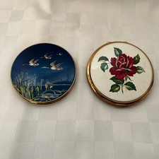 2 VINTAGE POWDER COMPACTS -