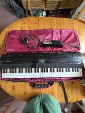 Roland Go 61-Key Digital Piano Electronic Keyboard Bundle Inc Roland Case