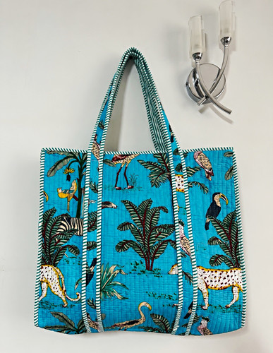 Large quilted tote bag - large,