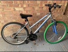 07724981661. Apollo XC26 Ladies Front Suspension Mountain Bike.