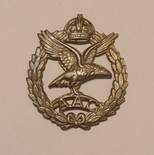 WW2 British Army Air Corps AAC Other Ranks White Metal Beret Badge 1942 - 1949