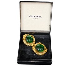 Vtg Chanel Earrings Green Gripoix Clip On CC Border