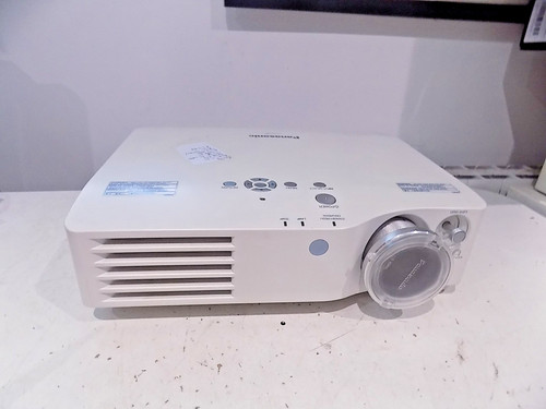 Panasonic ax100e lcd - pa-ax100e,