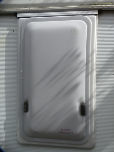 Caravan window swift - caravan, window,swift