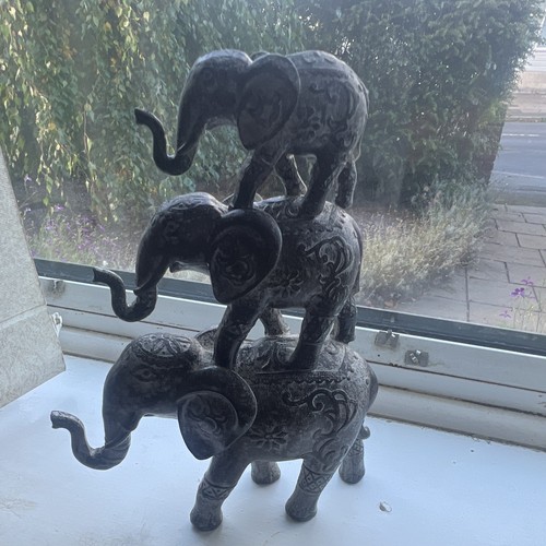 Trio elephants ornament - of,