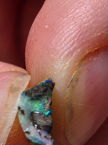 Boulder opal - boulder,