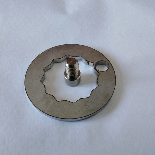 Lambretta rear hub - lambretta, locking