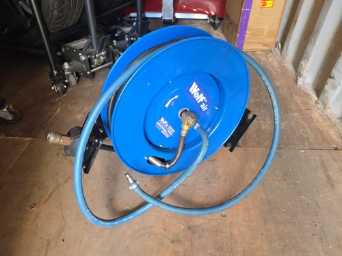 Wolf 15m retractable air hose - wolf,