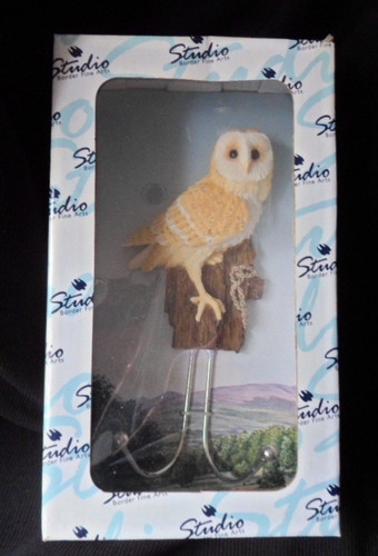 Barn owl wall hook from - wall, border