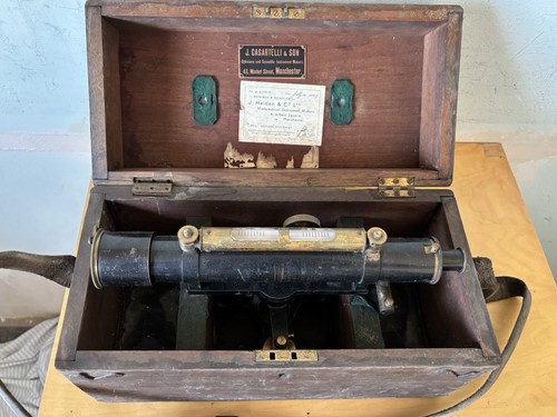 Vintage theodolite wooden - vintage, theodolite,