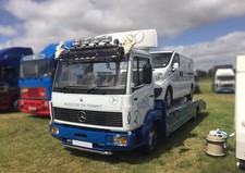 Roof Bar + LEDs + Spot Lights