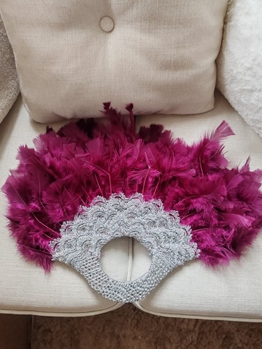Fuchsia pink feather hand fan - feather,