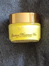 BISMID GLUTATHIONE MAXIMUM WHITE ULTRA WHITENING ANTI IMPERFECTION CREAM