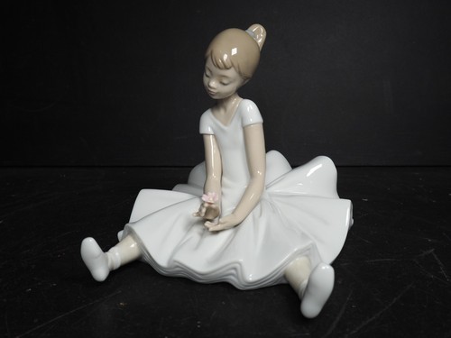 Vintage nao ballet figure 1456 - vintage,