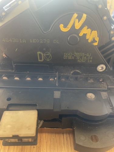 Jaguar type rear central - x,