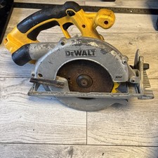 DEWALT DC390 Circular Saw 18v Cordless Power Tool. Spares or Repair 