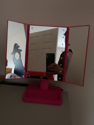Pink light vanity - light, dressing