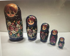 Russian Handpainted Nesting