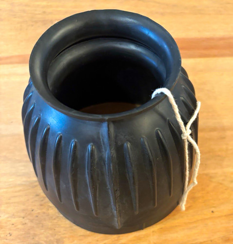 Medium black rubber overreach - black,