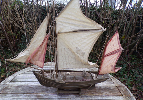 Model sailing boat - model,