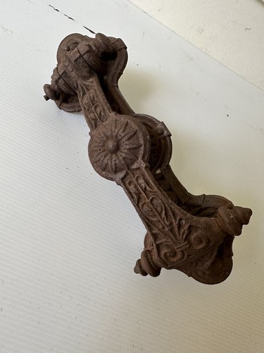 Very nice antique cast iron - a,