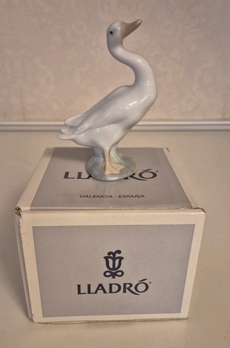 Lladro little duck - little, figurine
