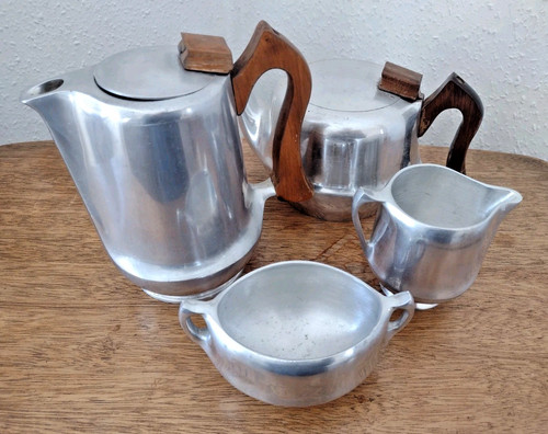 Picquot ware set swage - ware,