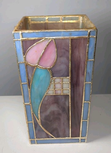Vintage vase tulip - design, art