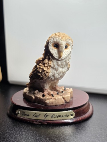 Small size barn owl figurine - small,
