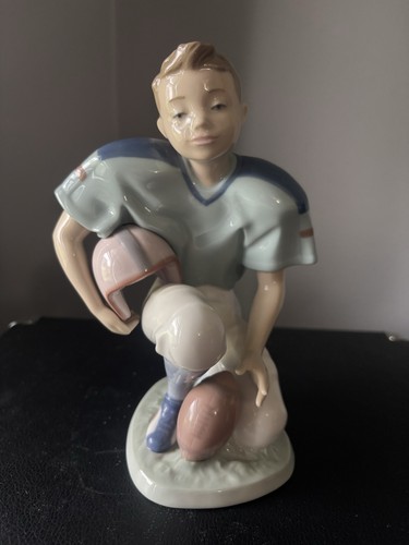 Lladro 6107 touchdown football - lladro,