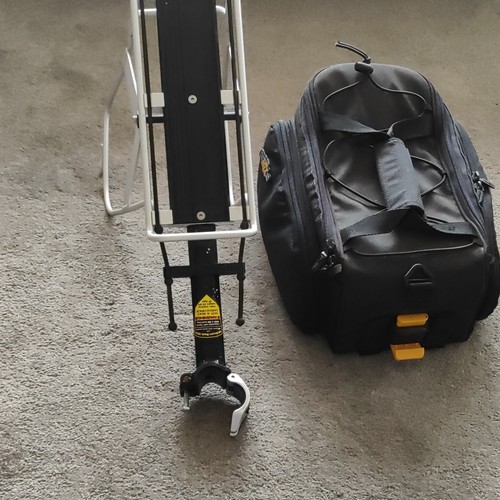 Rear bicycle carrier rack with - carrier,