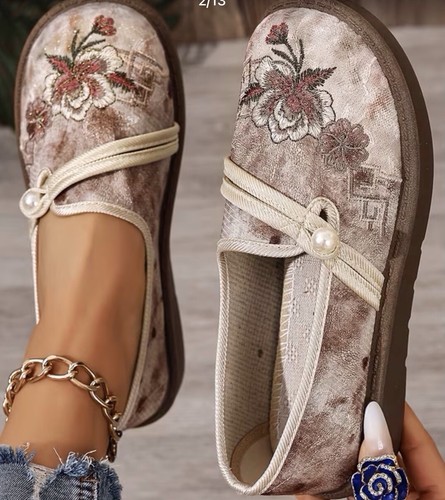 Ladies vintage floral loafers - vintage,