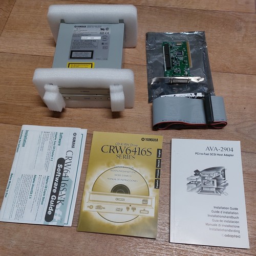 Yamaha rewritable drive - cd-rewritable,