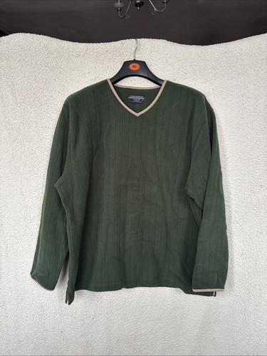 Cedarwood state neck - state, v-neck
