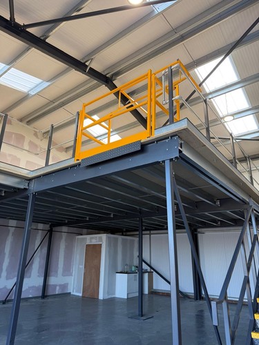 New mezzanine floor - new,