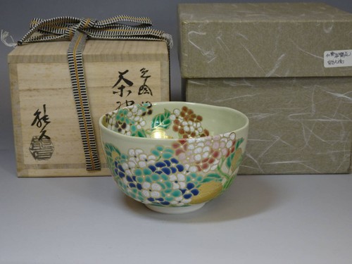 Matcha tea bowl hydrangea - matcha,
