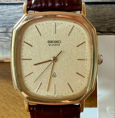 Seiko quartz square gold dial - seiko,
