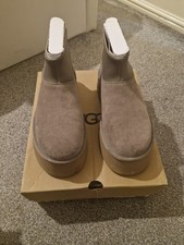 ugg boots size 7