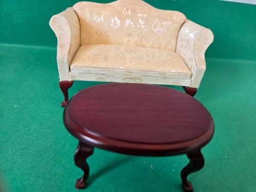 Doll house cream - house, wingback